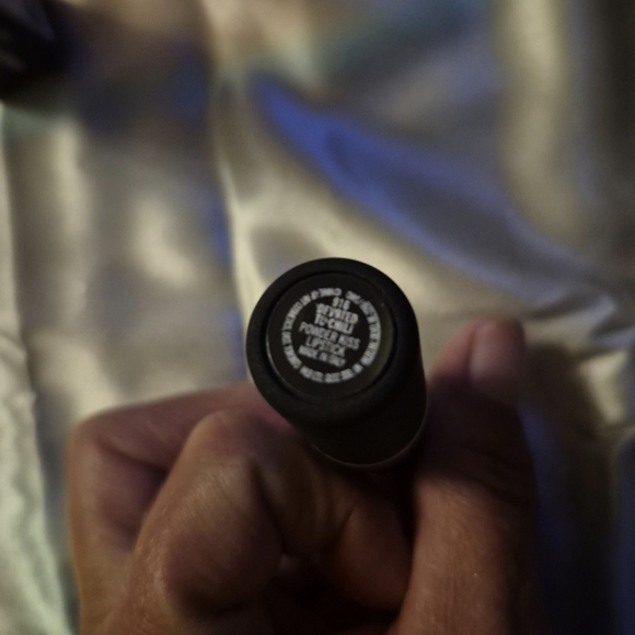 MAC Cosmetics Powder Kiss Lipstick - Devoted To Chili - Picture 5 of 5